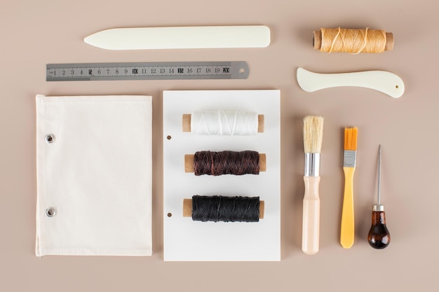 Karty cenowe i zestaw hafciarski